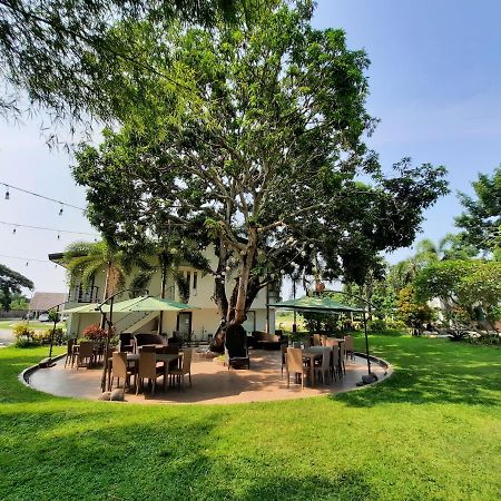Estancia De Lorenzo Tarlac מראה חיצוני תמונה